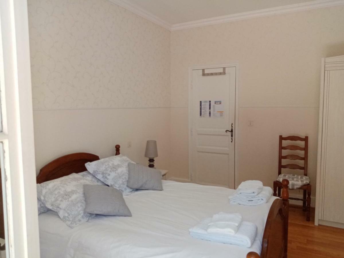 Bed and Breakfast Le Cheminard Feugarolles Esterno foto